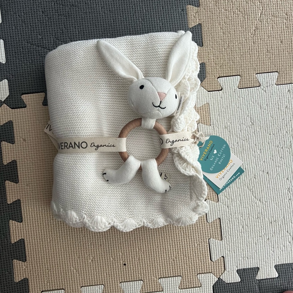Verano Organics Baby Blanket with Bunny Rattle